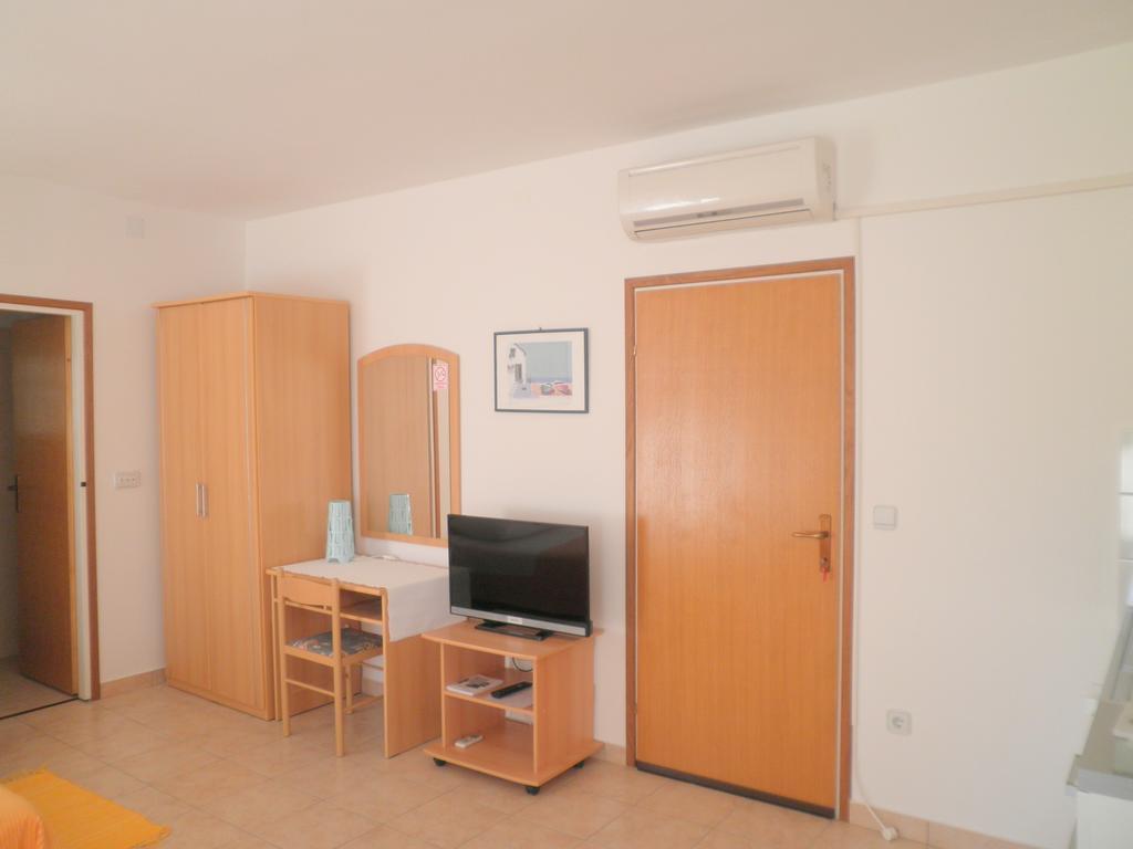 Apartment Zlata راب المظهر الخارجي الصورة